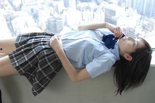 国产制服福利视频,时尚与实用的完美融合  第3张